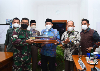 Kunjungi Lantamal VI Makassar, Syaikhu: Modernisasi Alutsista Tidak Bisa Ditunda